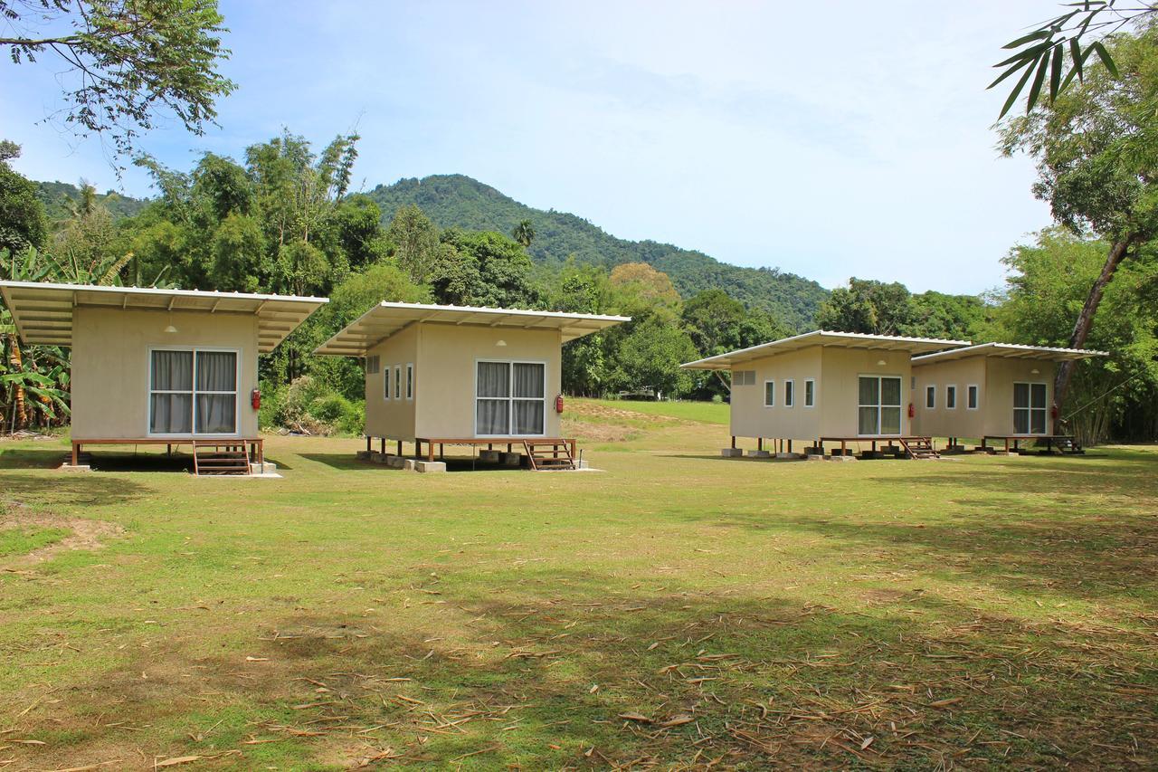 Kiulu Riverside Chalet Tamparuli ภายนอก รูปภาพ
