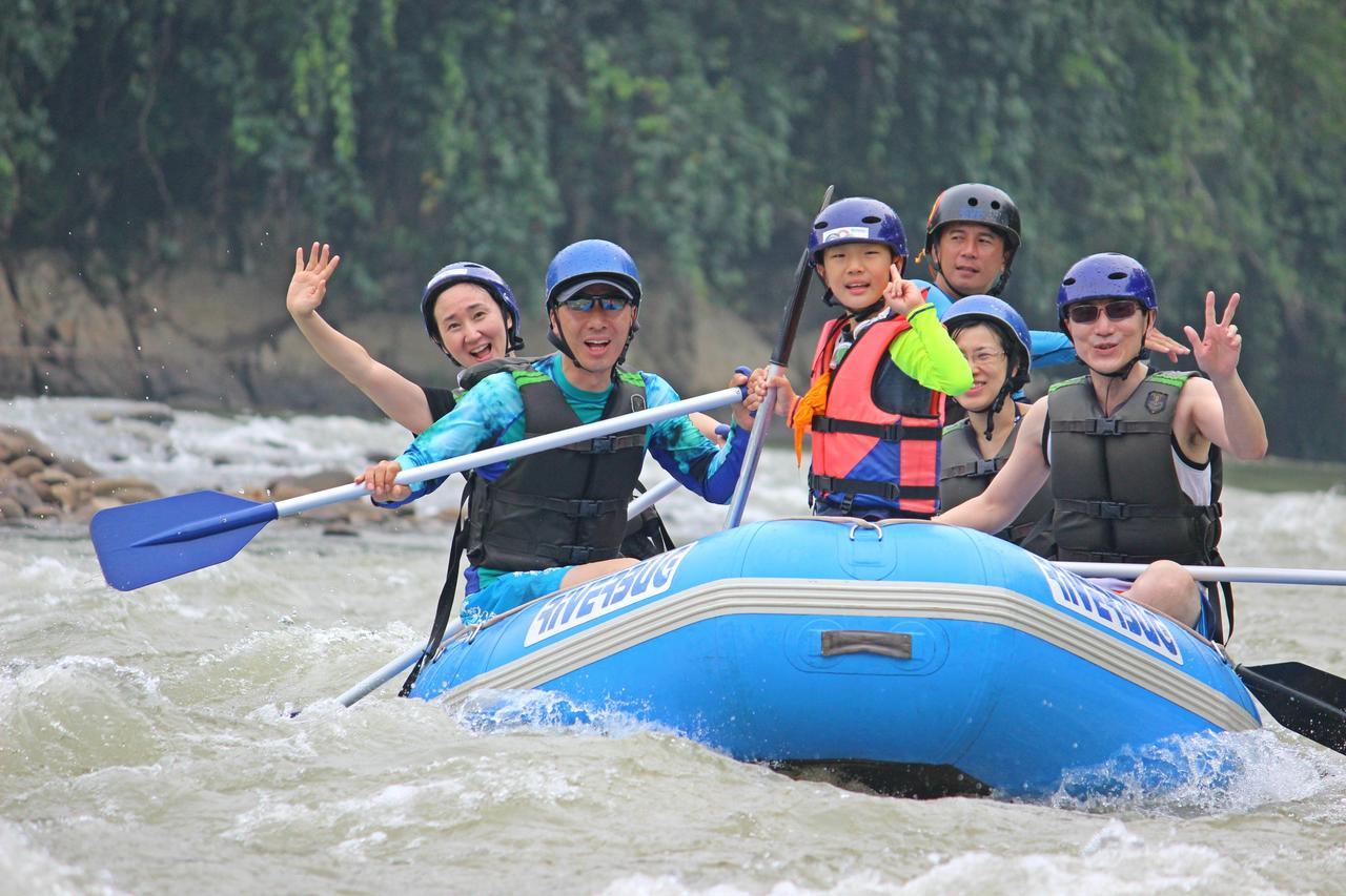 Kiulu Riverside Chalet Tamparuli ภายนอก รูปภาพ
