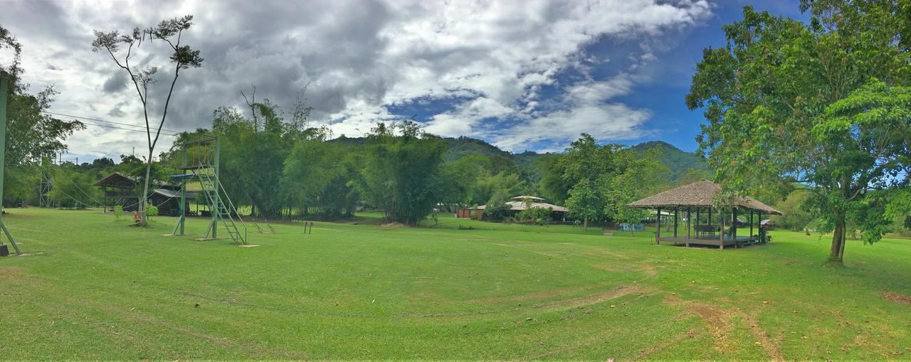 Kiulu Riverside Chalet Tamparuli ภายนอก รูปภาพ